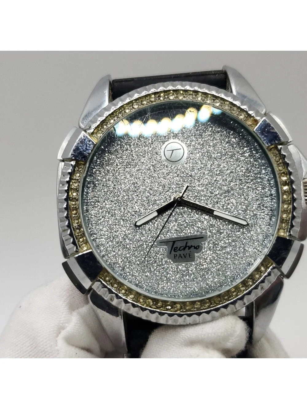 Techno Pave Mens Watch Silver Dial 45mm New Battery